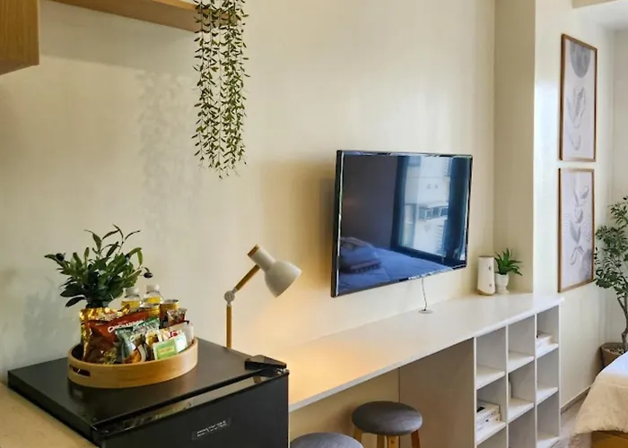 The Traveler's Haven At The Median Apartament Cebu